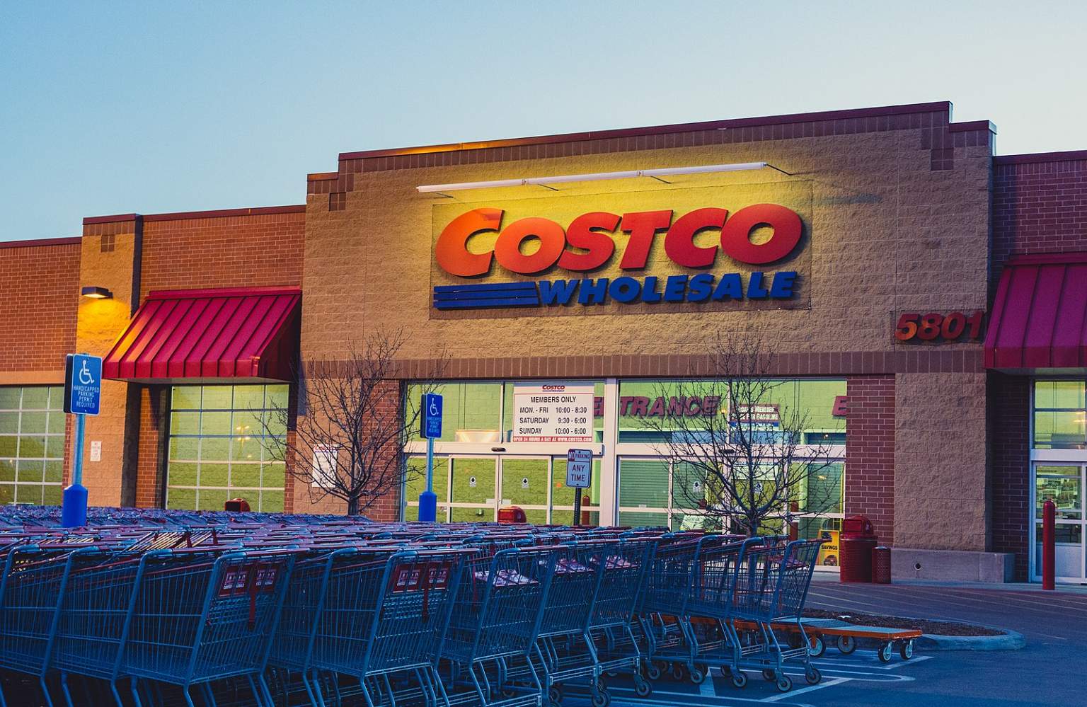 Costco To Offer COVID Vaccinations In 5 States, Puerto Rico - FYI.com